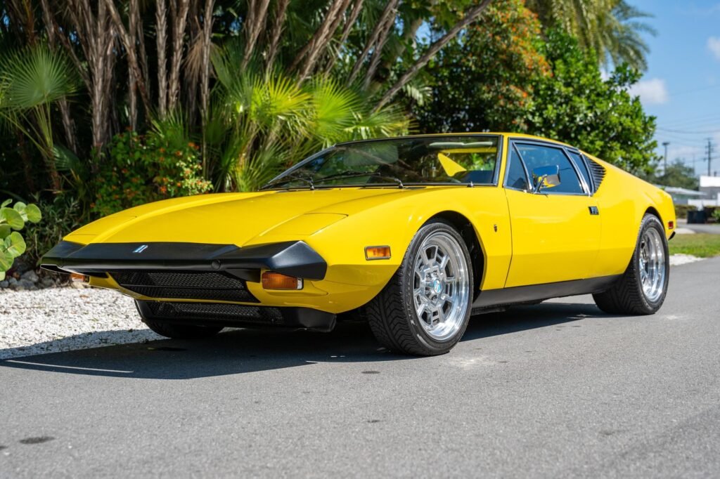 1974 DeTomaso Pantera